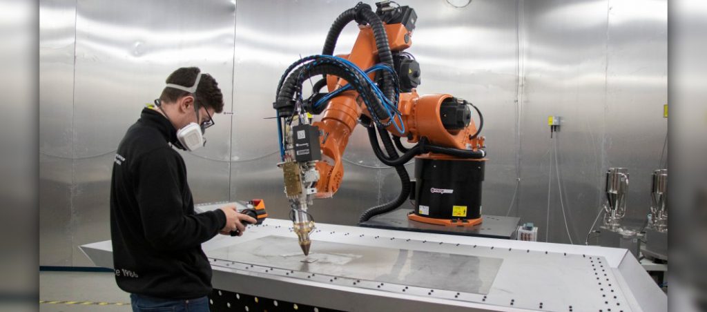 Primeiro robot de tecnologia de impressão 3D metálica de alto rendimento e grandes dimensões em Portugal